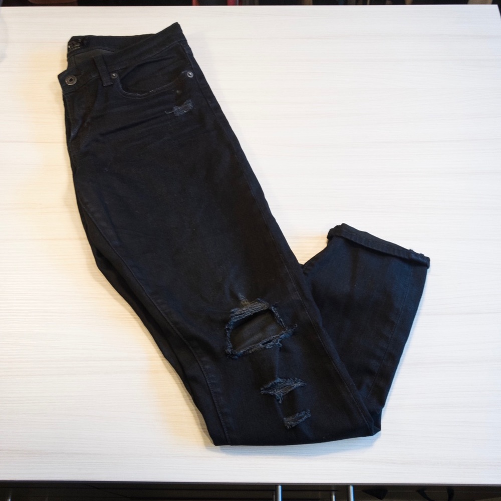 Black distressed jeans